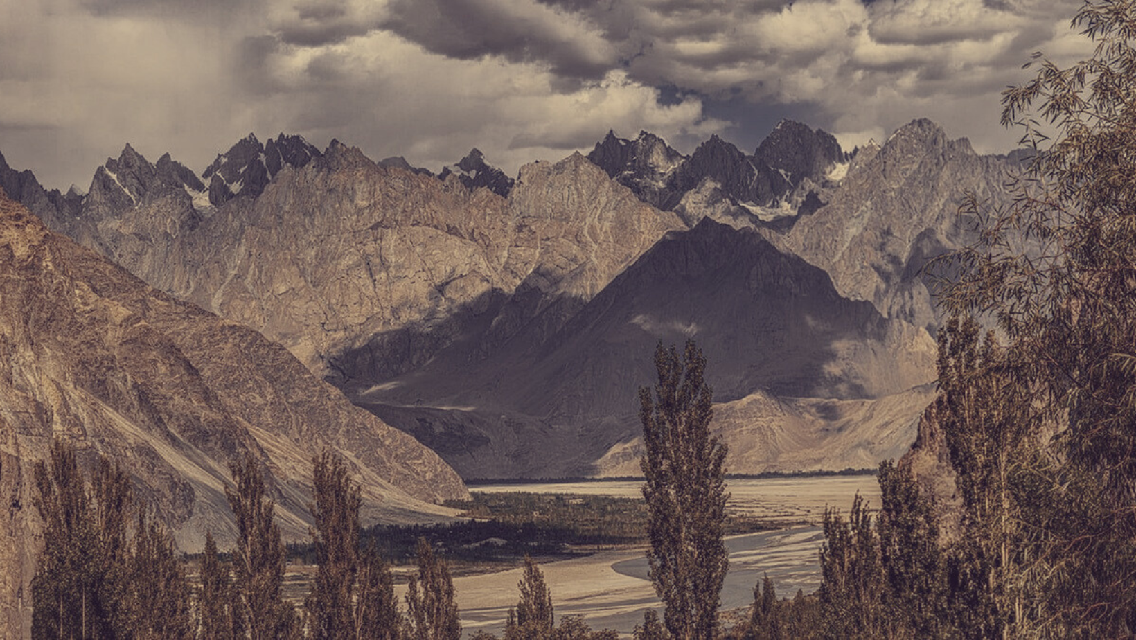 mountains of ghizer